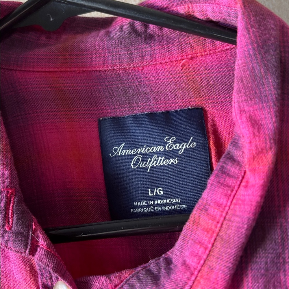 FINAL MARKDOWN American Eagle Outfitters pink and purple Plaid Shirt large - Picture 3 of 4